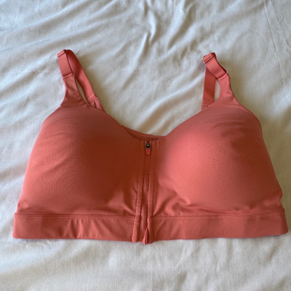 Old Navy Active Zip Front‎ Sports Bra 36DD Coral Peach Wireless Comfort Athletic